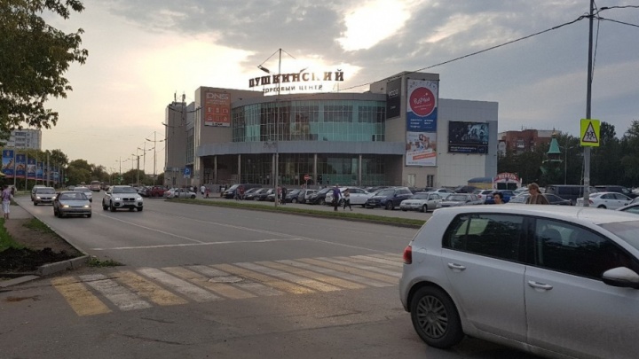 В Кургане светофор на Гоголя – Кирова уже работает, у "Пушкинского" появится до конца недели