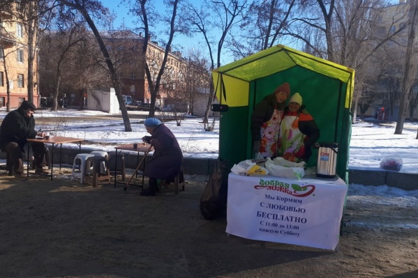 Пользуются бесплатной кухней в основном пенсионеры Пользуются бесплатной кухней в основном пенсионеры