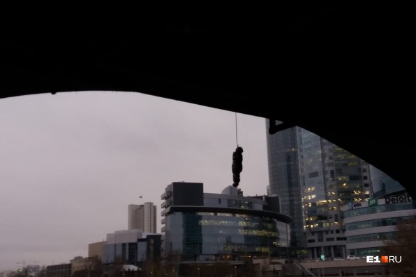 Подозрительный мешок обнаружили случайные прохожие Подозрительный мешок обнаружили случайные прохожие