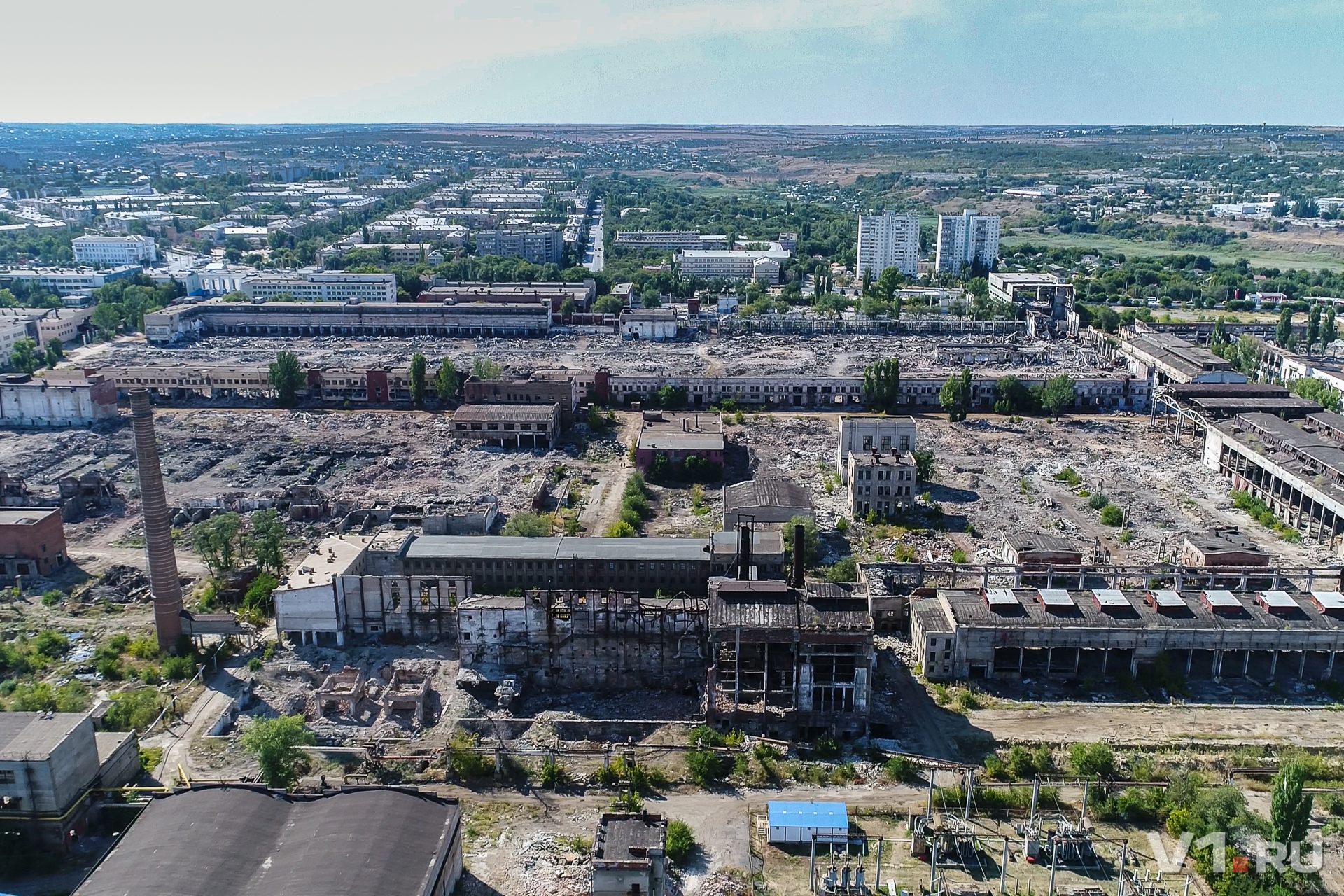 Волгоград тракторный. Волгоградский тракторный завод. Тракторный завод в Волгограде. ВГТЗ Волгоградский тракторный завод. Разрушенный Волгоградский тракторный завод.