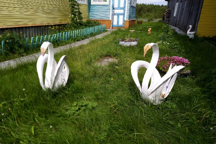 Ресайклинг, сортировка по фракциям — этих слов многие жители городов, и тем более деревень, не знают. Но пока в городе только привыкают, в деревнях и сёлах без экофорумов вовсю используют. Почему? Ресайклинг, сортировка по фракциям — этих слов многие жители городов, и тем более деревень, не знают. Но пока в городе только привыкают, в деревнях и сёлах без экофорумов вовсю используют. Почему?