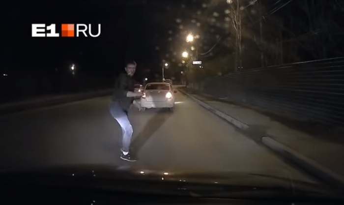 Автохама осудили за то, что он покинул место ДТП Автохама осудили за то, что он покинул место ДТП