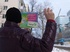 В Екатеринбурге рекламные щиты забросали снежками