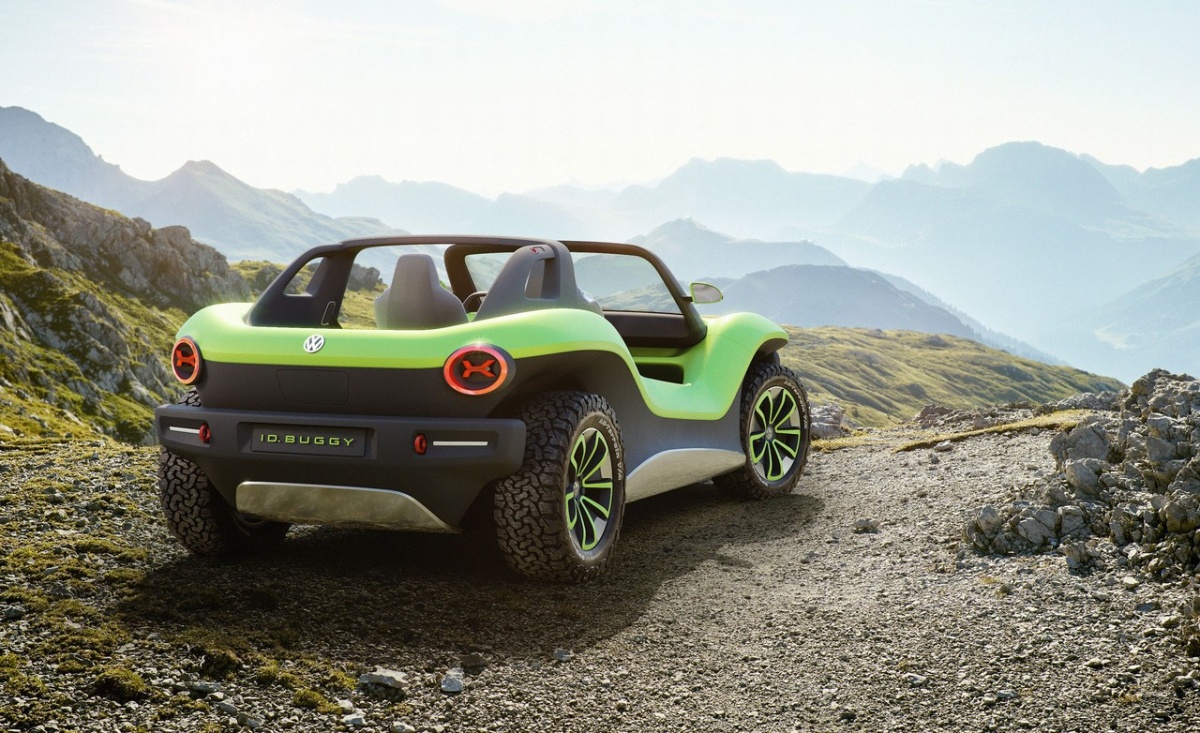 Volkswagen ID Buggy пока является лишь фантазией на тему электромобилей, но поскольку построен на платформе MEB, препятствий для серийного выпуска нет — был бы спрос Volkswagen ID Buggy пока является лишь фантазией на тему электромобилей, но поскольку построен на платформе MEB, препятствий для серийного выпуска нет — был бы спрос