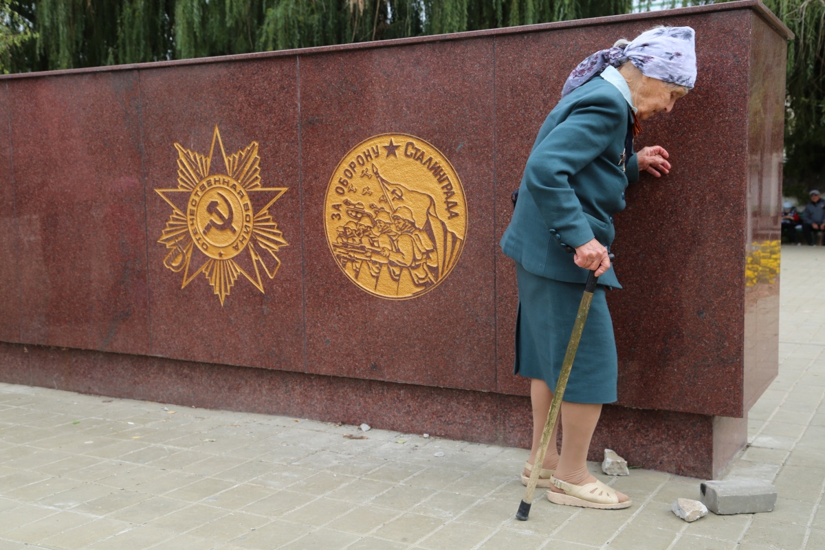 Волгоградские депутаты считают повышение пенсионного возраста в России нормальным