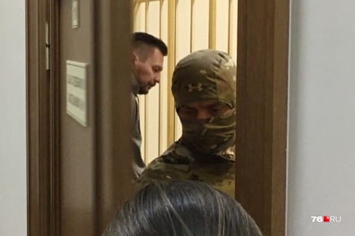 В суд Ринат Бадаев явился уже в статусе бывшего чиновника — перед задержанием он уволился из мэрии