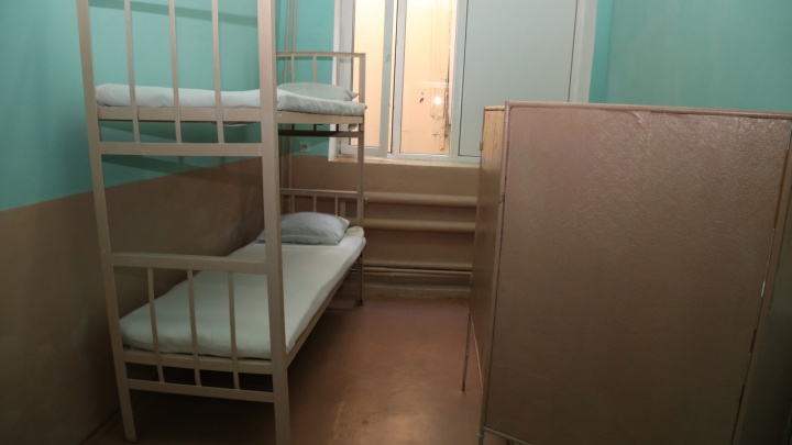 Двоих заключённых продолжают лечить в больнице после бунта в омской колонии
