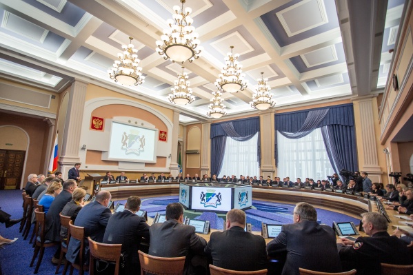 Накануне горсовет назначил выборы на 8 сентября, но ни один кандидат в избирком ещё не заявился, сообщила Татьяна Краткая Накануне горсовет назначил выборы на 8 сентября, но ни один кандидат в избирком ещё не заявился, сообщила Татьяна Краткая