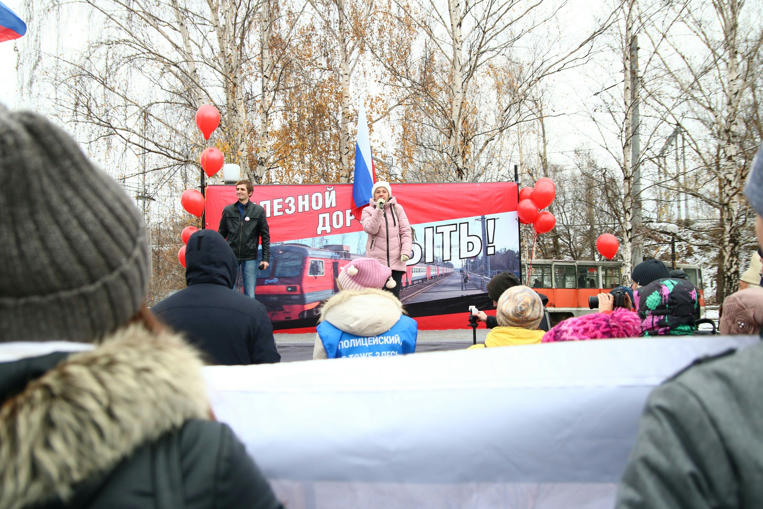 Анастасия Мальцева специально приехала на митинг на автомобиле — чтобы посмотреть, сколько займет дорога от Молодежной Анастасия Мальцева специально приехала на митинг на автомобиле — чтобы посмотреть, сколько займет дорога от Молодежной