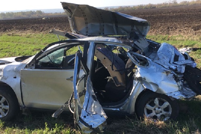 Автомобиль превратился в груду металла Автомобиль превратился в груду металла