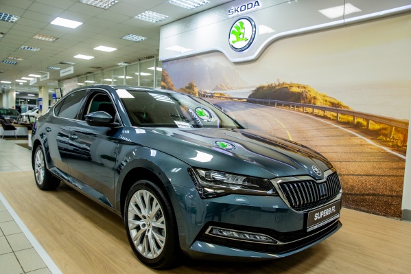 ŠKODA SUPERB удостоился высшей оценки — 5 звезд — по результатам испытаний безопасности, проведенных организацией Euro NCAP ŠKODA SUPERB удостоился высшей оценки — 5 звезд — по результатам испытаний безопасности, проведенных организацией Euro NCAP