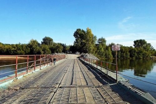 Лодка терпела бедствие на реке Чулым Лодка терпела бедствие на реке Чулым