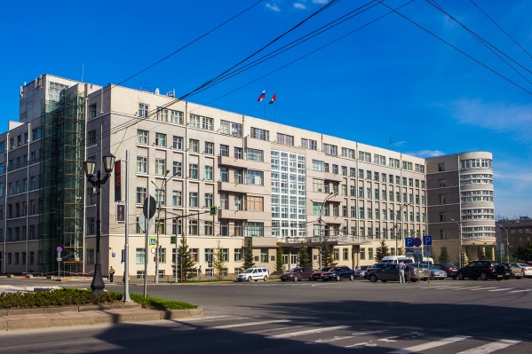 Чиновник будет подчиняться губернатору Чиновник будет подчиняться губернатору