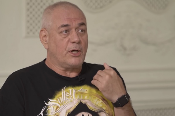 59-летний журналист <a href="https://ngs55.ru/news/more/66083737/" target="_blank" class="_">умер 9 мая</a> в Москве во время поездки на мотоцикле 59-летний журналист <a href="https://ngs55.ru/news/more/66083737/" target="_blank" class="_">умер 9 мая</a> в Москве во время поездки на мотоцикле