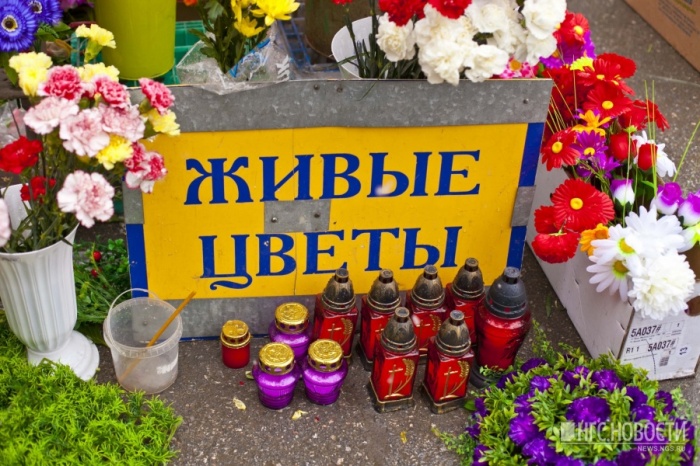 Дополнительные маршруты запустят до Заельцовского и Гусинобродского кладбищ Дополнительные маршруты запустят до Заельцовского и Гусинобродского кладбищ