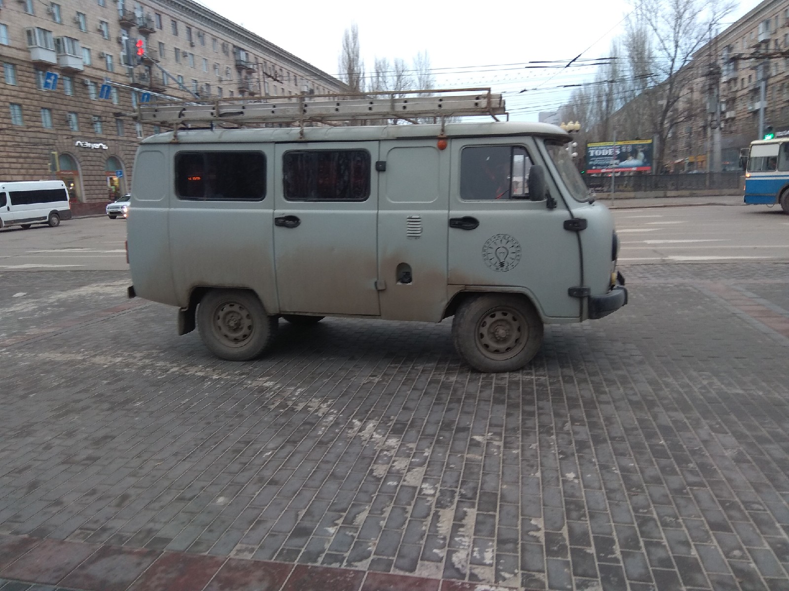 Мастера по настройке светофоров уже на месте Мастера по настройке светофоров уже на месте 