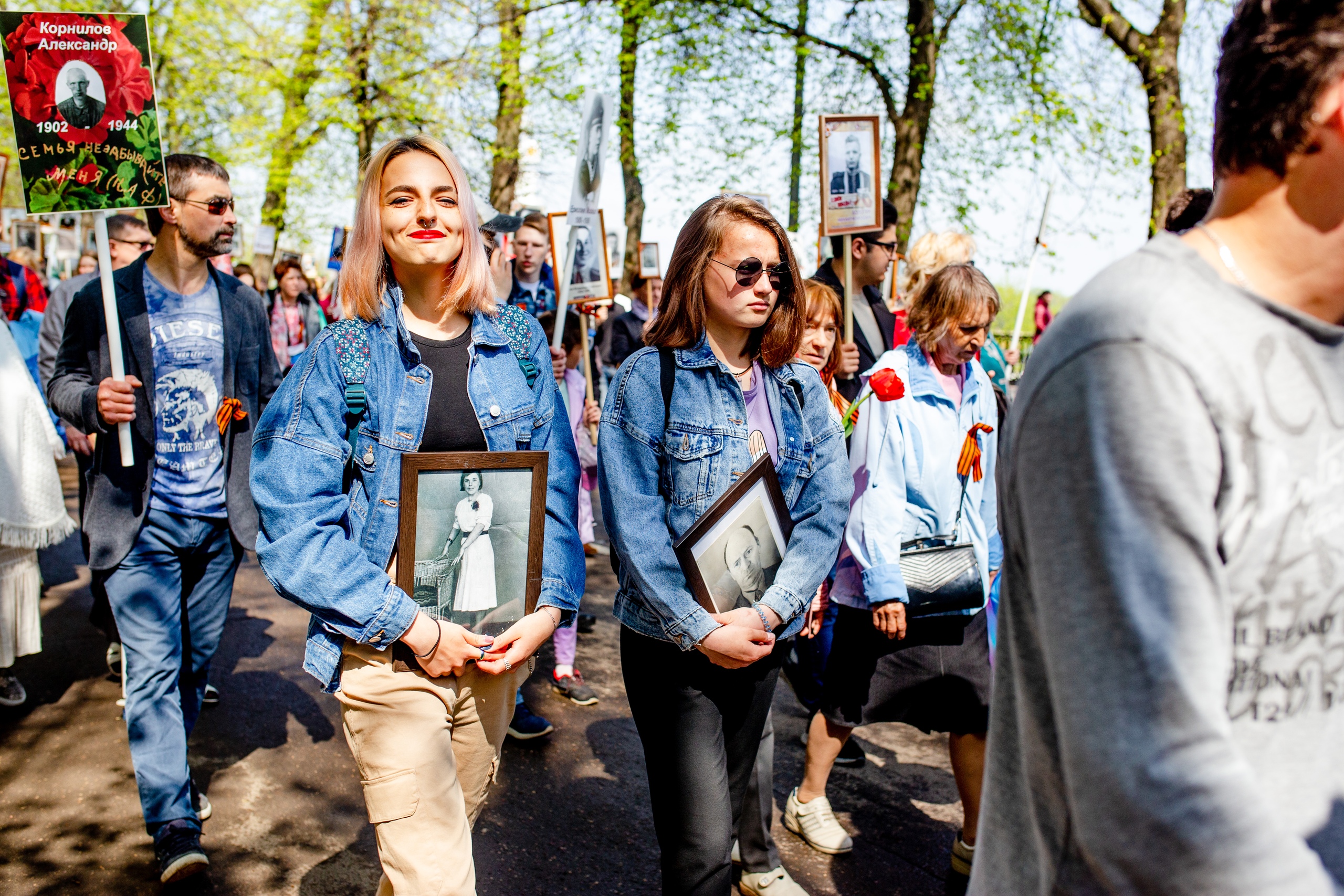 Почти бесконечный: 25 тысяч человек прошли в «Бессмертном полку» по Ярославлю