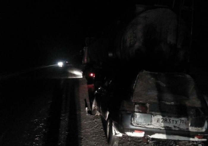 В автомобиле «Лада» ехали семь человек — из-за аварии погибли двое, в том числе ребёнок В автомобиле «Лада» ехали семь человек — из-за аварии погибли двое, в том числе ребёнок