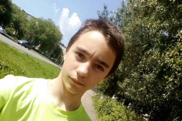 Особая примета — родинка над губой Особая примета — родинка над губой