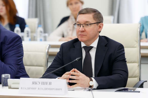 В пресс-службе Минстроя рассказывать журналистам о судьбе Владимира Владимировича отказались. После просьбы обращаться в правительство представитель Якушева бросила трубку В пресс-службе Минстроя рассказывать журналистам о судьбе Владимира Владимировича отказались. После просьбы обращаться в правительство представитель Якушева бросила трубку
