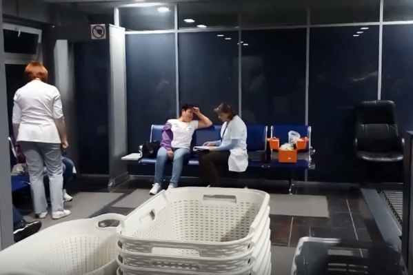 В транспортной прокуратуре заверили, что права пассажиров не были нарушены В транспортной прокуратуре заверили, что права пассажиров не были нарушены