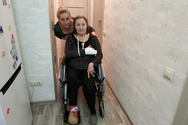 Нина Фёдорова и её дочь Ольга Головеева не первый месяц сражаются с поликлиникой, но не могут получить нужные препараты и тест-полоски Нина Фёдорова и её дочь Ольга Головеева не первый месяц сражаются с поликлиникой, но не могут получить нужные препараты и тест-полоски