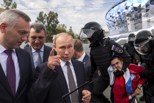 Два визита Путина, массовые задержания во время выборов губернатора, проект нового ЛДС — главные события уходящего года Два визита Путина, массовые задержания во время выборов губернатора, проект нового ЛДС — главные события уходящего года 