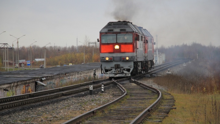 «Видела, как она отлетела»: на железнодорожных путях в Архангельске женщину сбил поезд