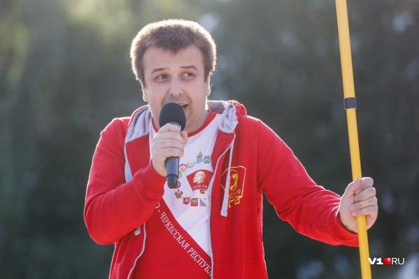 Олега Кравченко в обкоме называют возможным распространителем фейковых новостей о КПРФ. А он обвиняет обком в «сливе» выборов Олега Кравченко в обкоме называют возможным распространителем фейковых новостей о КПРФ. А он обвиняет обком в «сливе» выборов