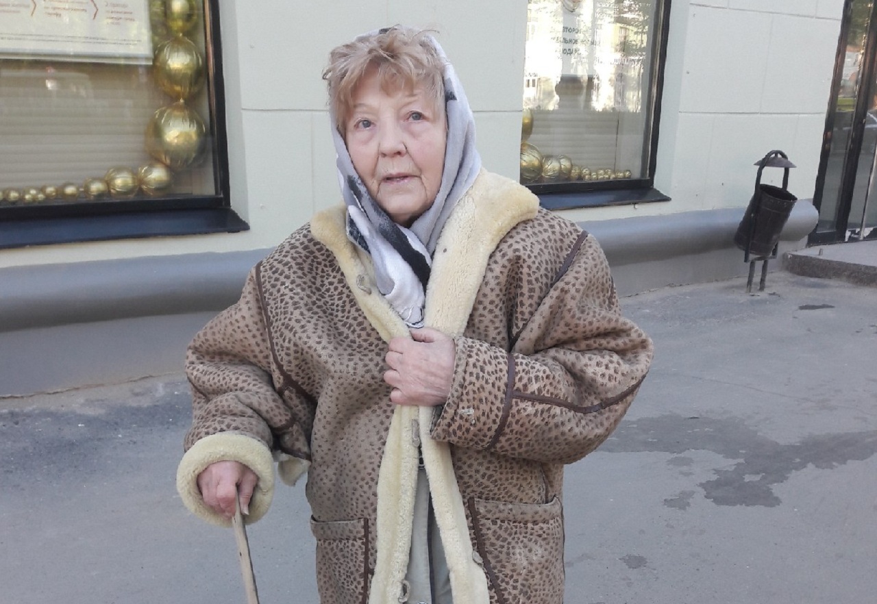 Бабушка в москве