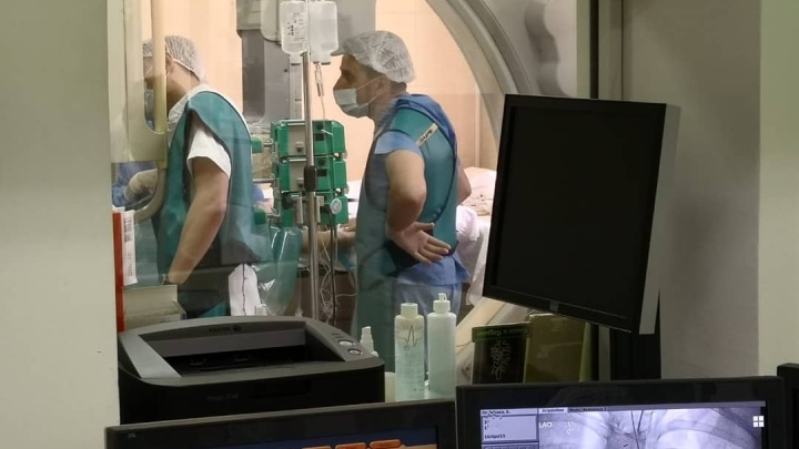 Без вскрытия грудной клетки: в кардиоцентре провели имплантацию клапана легочной артерии