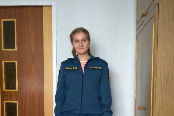 Наташа учится в кадетском классе и знает, как вести себя на воде. Это и помогло ей спасти женщину Наташа учится в кадетском классе и знает, как вести себя на воде. Это и помогло ей спасти женщину