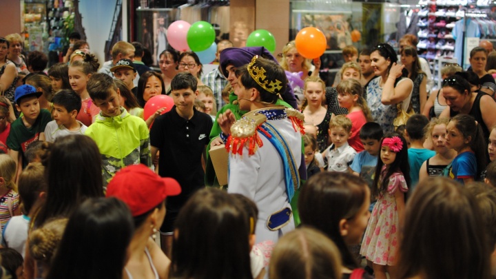 Девятый ежегодный "Карнавал клоунов" ждёт своих любимых мальчишек и девчонок, а также их родителей