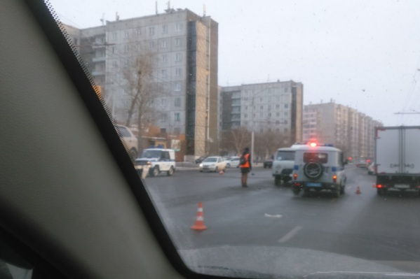 В соцсетях автолюбители жалеют водителя, так как он ехал по участку, где нет «зебры» для пешеходов В соцсетях автолюбители жалеют водителя, так как он ехал по участку, где нет «зебры» для пешеходов 