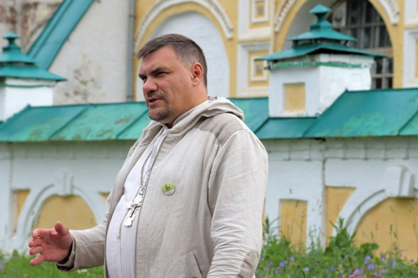 Александр Парфёнов живет в Ростове Великом Александр Парфёнов живет в Ростове Великом