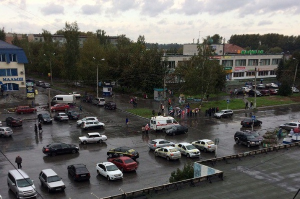ДТП произошло на оживлённом перекрёстке в центре Линёво ДТП произошло на оживлённом перекрёстке в центре Линёво
