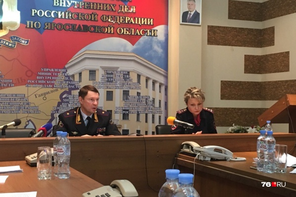 Пользователи соцсетей часто жалуются на безобразное поведение подростков на улицах и в торговых центрах Пользователи соцсетей часто жалуются на безобразное поведение подростков на улицах и в торговых центрах 