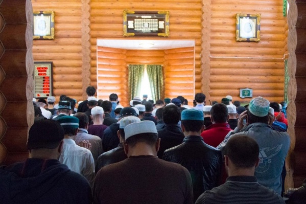 Ураза-байрам — это Праздник разговения, который отмечается в честь окончания поста в месяц Рамадан Ураза-байрам — это Праздник разговения, который отмечается в честь окончания поста в месяц Рамадан