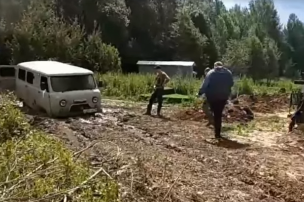 На кладбище в Селифонтово стало невозможным хоронить людей На кладбище в Селифонтово стало невозможным хоронить людей 