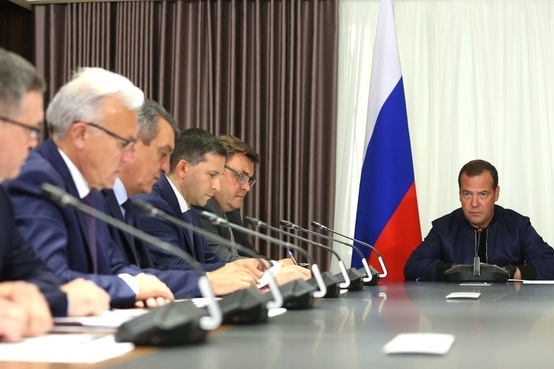Дмитрий Медведев призвал губернаторов заняться пожарами Дмитрий Медведев призвал губернаторов заняться пожарами