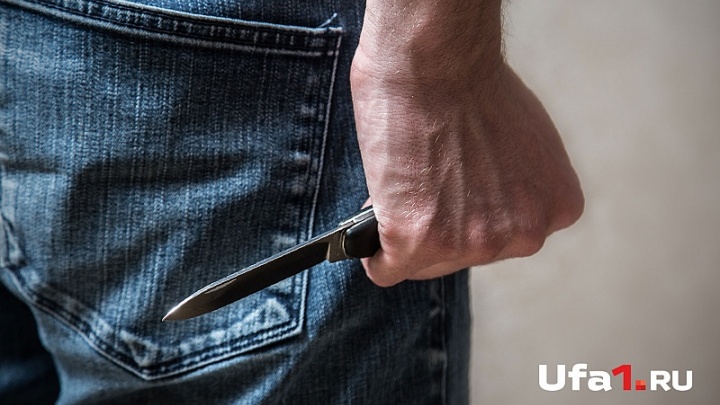 Житель Башкирии напал с ножом на бывшую жену за то, что отказала в ужине