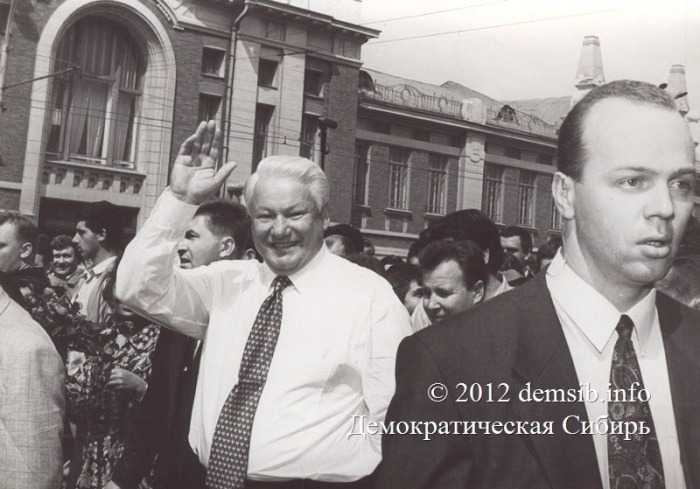 Борис Ельцин посетил Новосибирск в 1991 году Борис Ельцин посетил Новосибирск в 1991 году