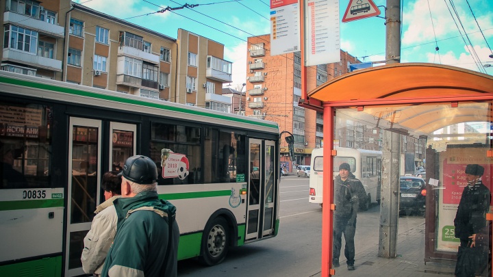 Несчастье на маршруте: в Ростове водителя городского транспорта насмерть задавил автобус