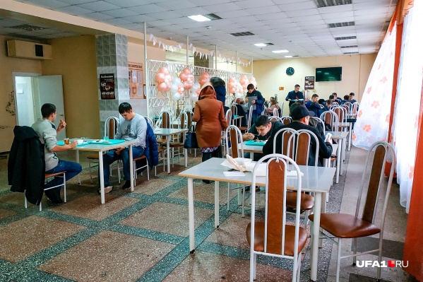 Столовая в главном корпусе колледжа работает в штатном режиме Столовая в главном корпусе колледжа работает в штатном режиме
