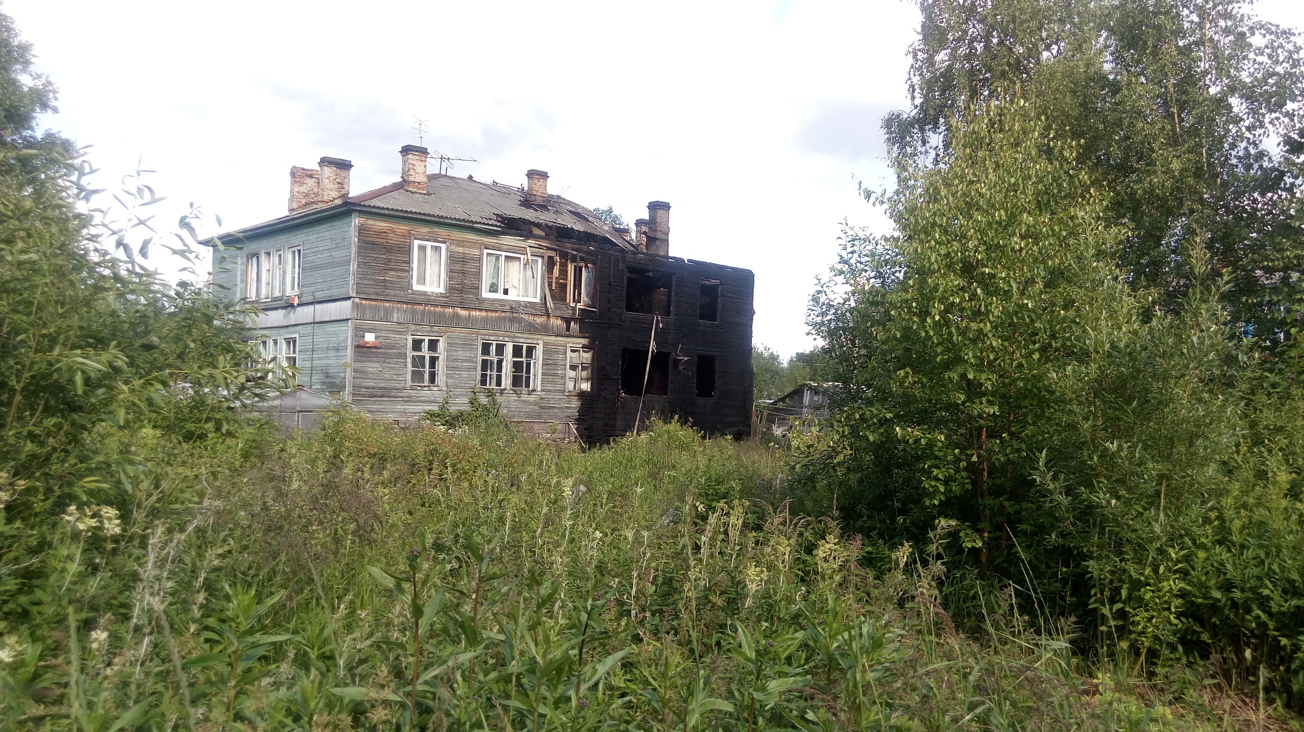 «Курил в пьяном состоянии»: житель посёлка 29-го лесозавода погиб в горящей деревяшке