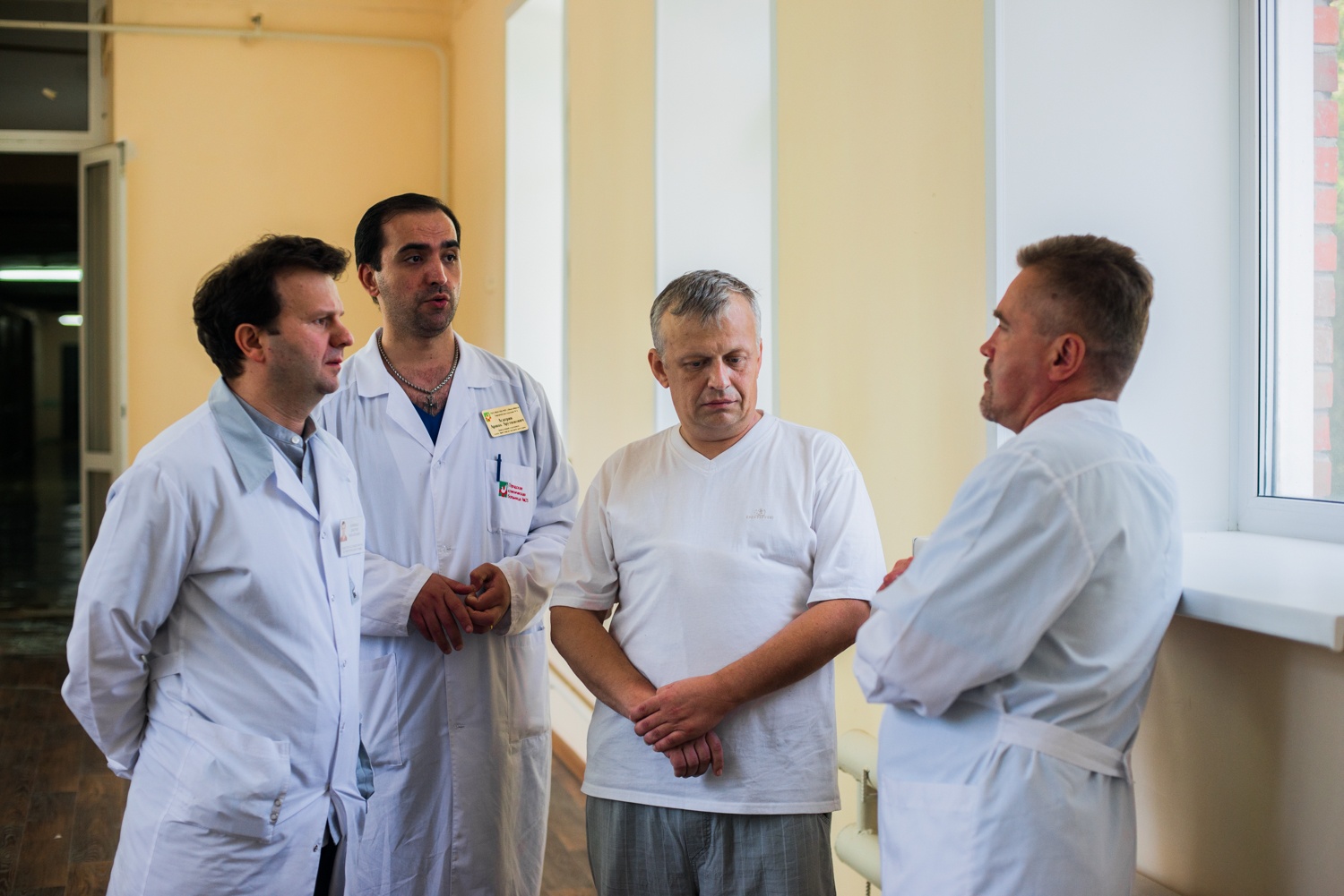 Операция продолжалась 4 часа, потом пациент ещё 10 дней провёл в реанимации Операция продолжалась 4 часа, потом пациент ещё 10 дней провёл в реанимации 