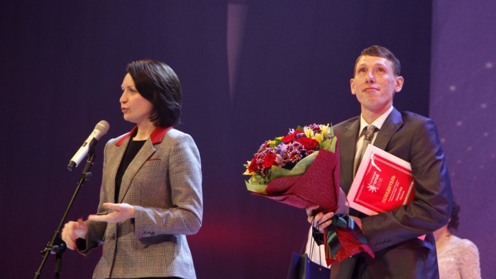 Омич, восстановивший сквер на Лукашевича, получил премию «Народный герой» из рук мэра