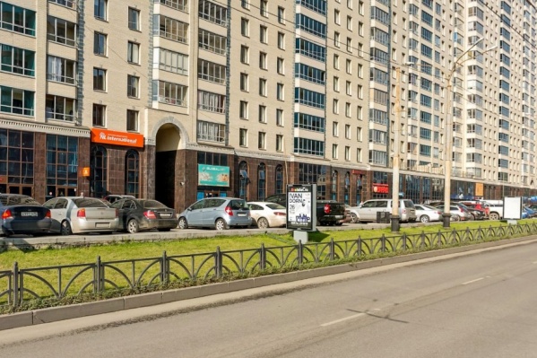 В этом здании работал медицинский центр В этом здании работал медицинский центр