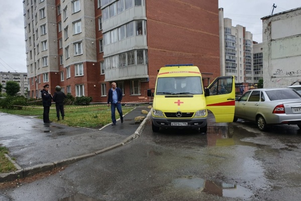 Убийство произошло рядом с домом на Уралмаше Убийство произошло рядом с домом на Уралмаше