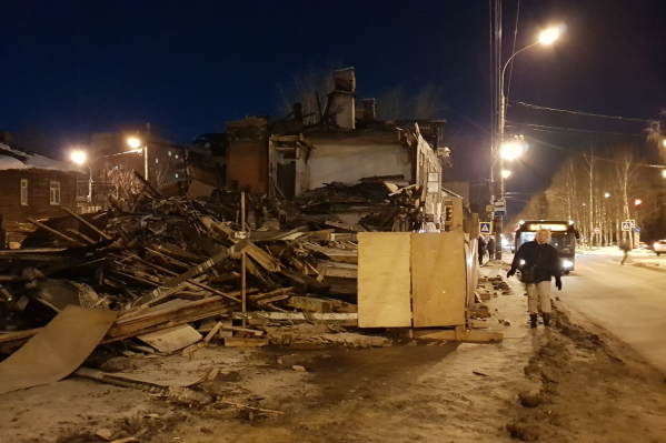 Дом закончили разбирать 22 января Дом закончили разбирать 22 января